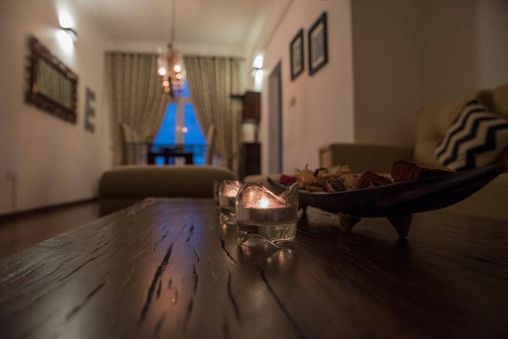 Cozy Sea View Luxury Apartment, Fully Furnished, 2 Bedrooms, 2 Bathrooms Dehiwala-Mount Lavinia Eksteriør bilde
